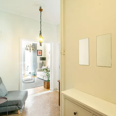 Apartment Acropolis, Falirou